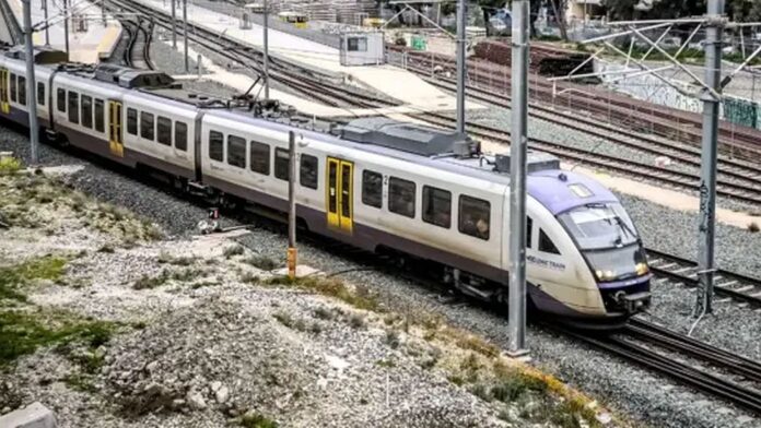 Hellenic Train: Σταμάτησε η αμαξοστοιχία 303 εξαιτίας βλάβης στον σταθμό Λυγιάς