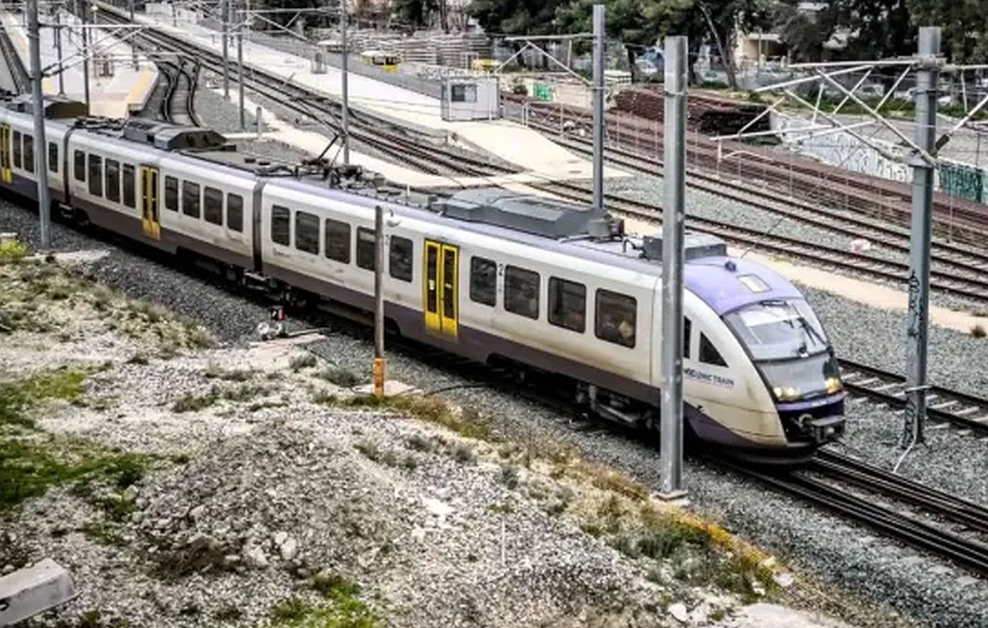 Hellenic Train: Σταμάτησε η αμαξοστοιχία 303 εξαιτίας βλάβης στον σταθμό Λυγιάς