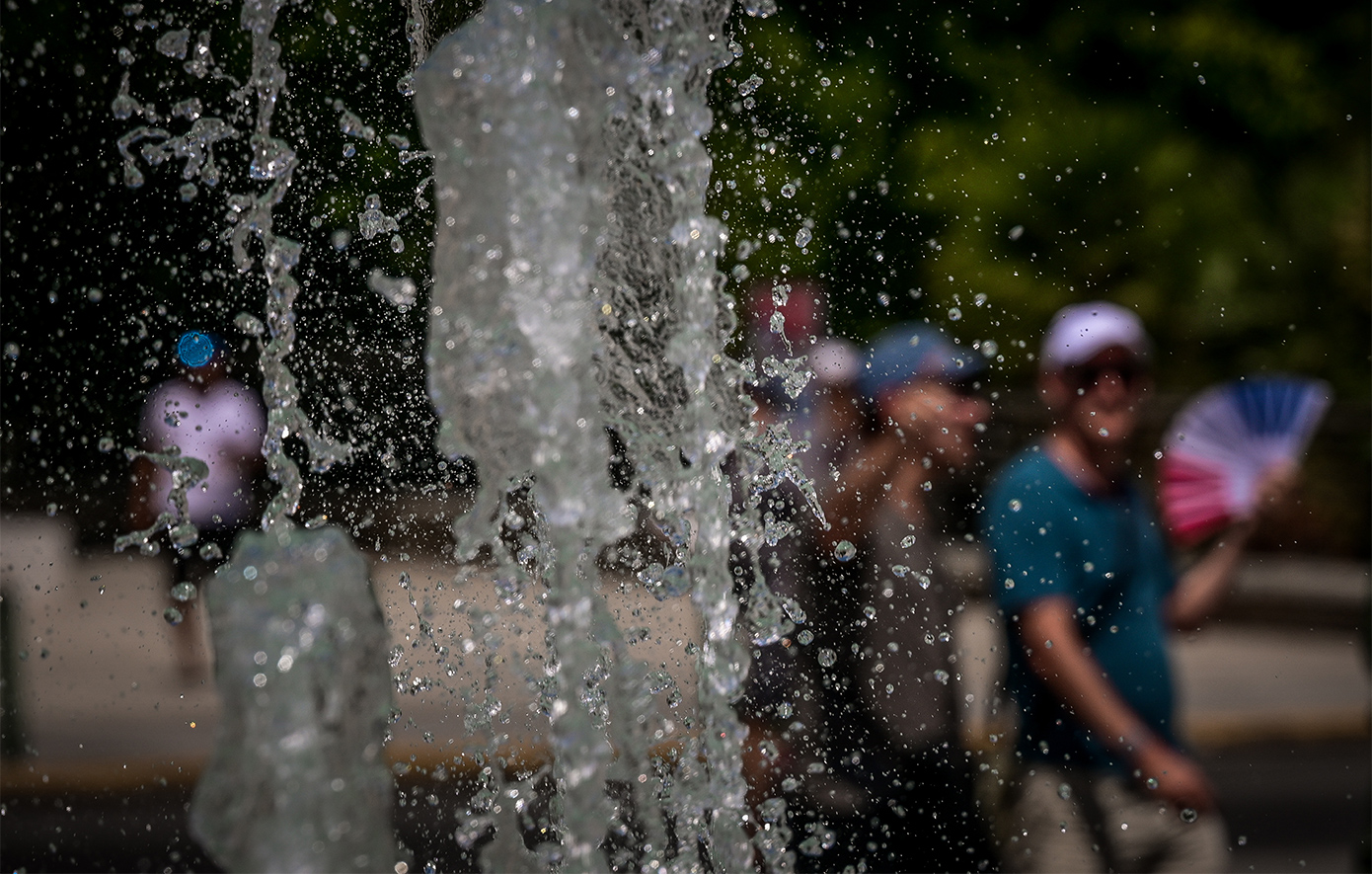 Ανεβαίνει ο υδράργυρος – Ποιες περιοχές θα πλήξει το επερχόμενο κύμα καύσωνα και πότε θα πέσουν οι θερμοκρασίες