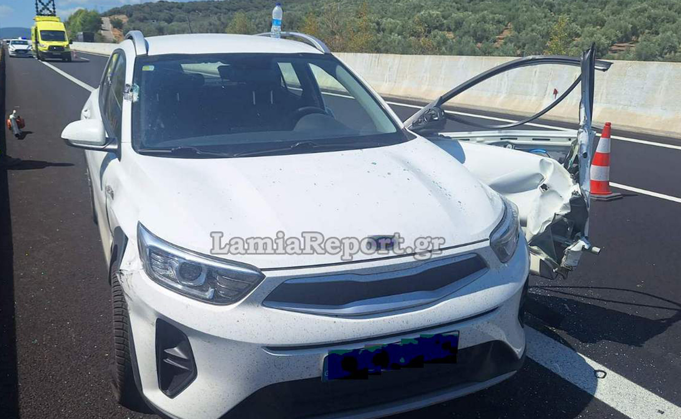 Φθιώτιδα: Άνοιξε την πόρτα μετά από τροχαίο και τον παρέσυρε φορτηγό