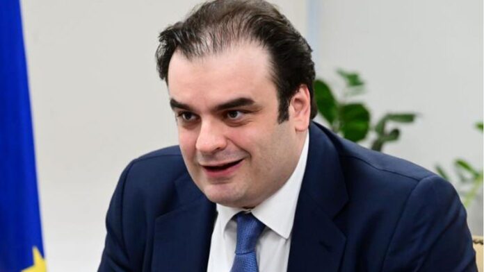 Πιερρακάκης: Καθοριστική για τον ελληνικό τραπεζικό κλάδο η εξαγορά της HSBC Μάλτας από την Credia Bank