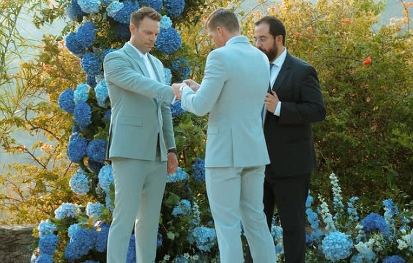 Στέφανος Κασσελάκης: Αποκάλυψε για πρώτη φορά εικόνες από τον γάμο του με τον Τάιλερ Μακμπέθ