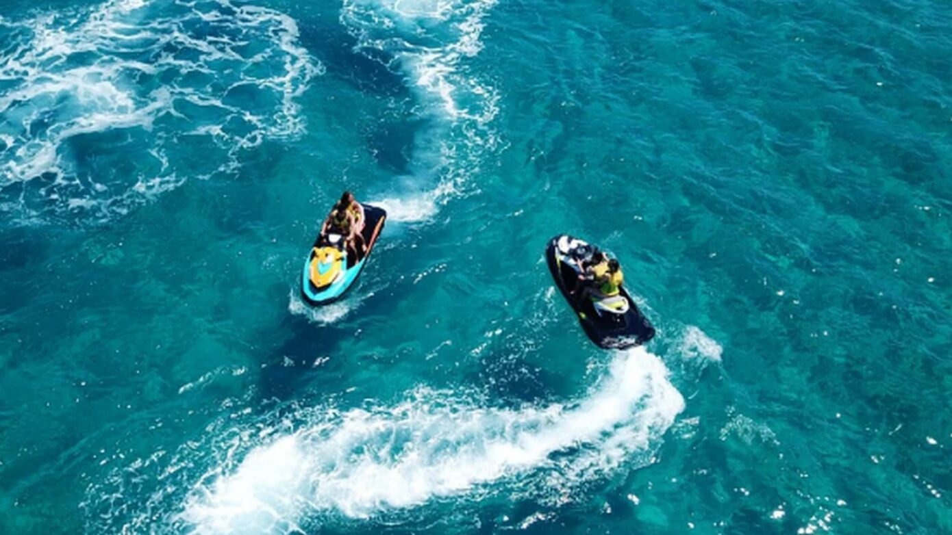 Τραυματισμός επισκέπτριας από ανατροπή jet ski στο Ηράκλειο