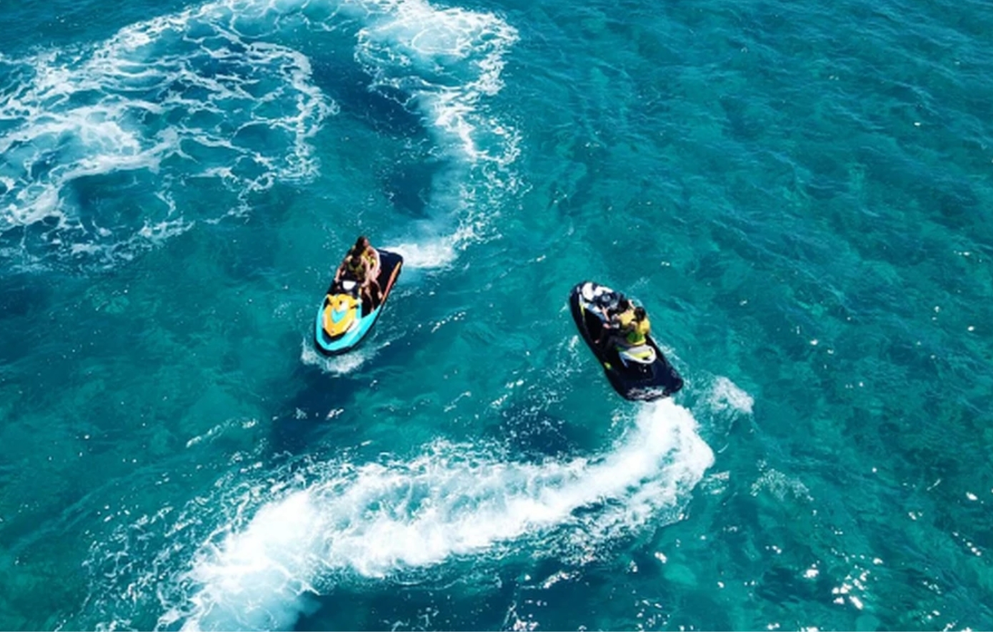 Τραυματισμός επισκέπτριας από ανατροπή jet ski στο Ηράκλειο