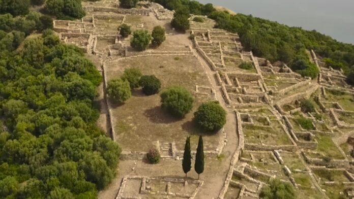 Το υπουργείο Πολιτισμού ανακοίνωσε ενίσχυση της προσβασιμότητας στον αρχαιολογικό χώρο του Ραμνούντα