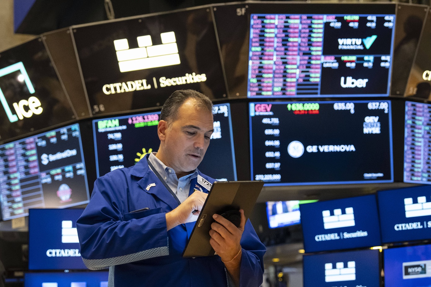 Κατρακύλα στη Wall Street πριν από τα νέα στοιχεία για τον πληθωρισμό στις ΗΠΑ