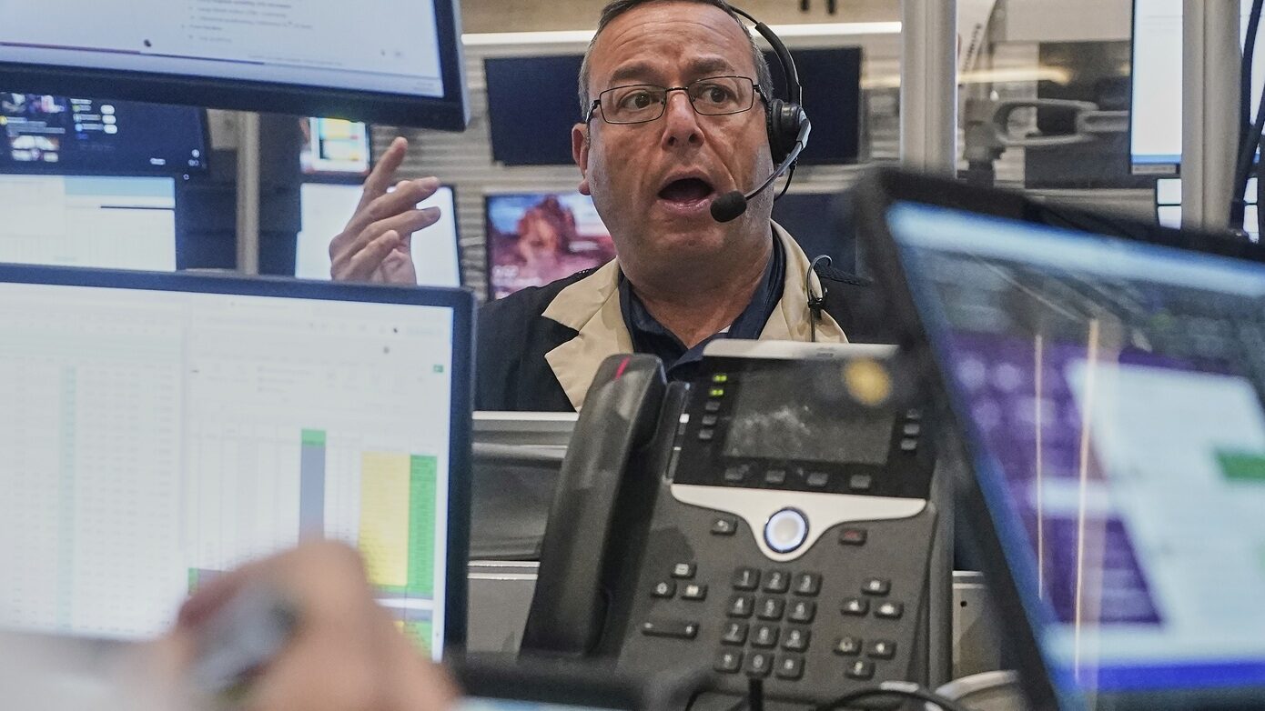 Ο Dow Jones καταγράφει νέο ρεκόρ στην Wall Street μετά τις δηλώσεις Πάουελ για τα επιτόκια