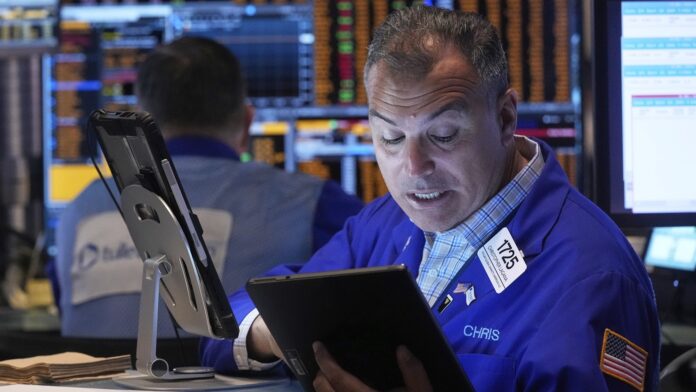 Κατρακύλα στη Wall Street μετά το ράλι – Οι επενδυτές αναμένουν Fed και αποτελέσματα Nvidia