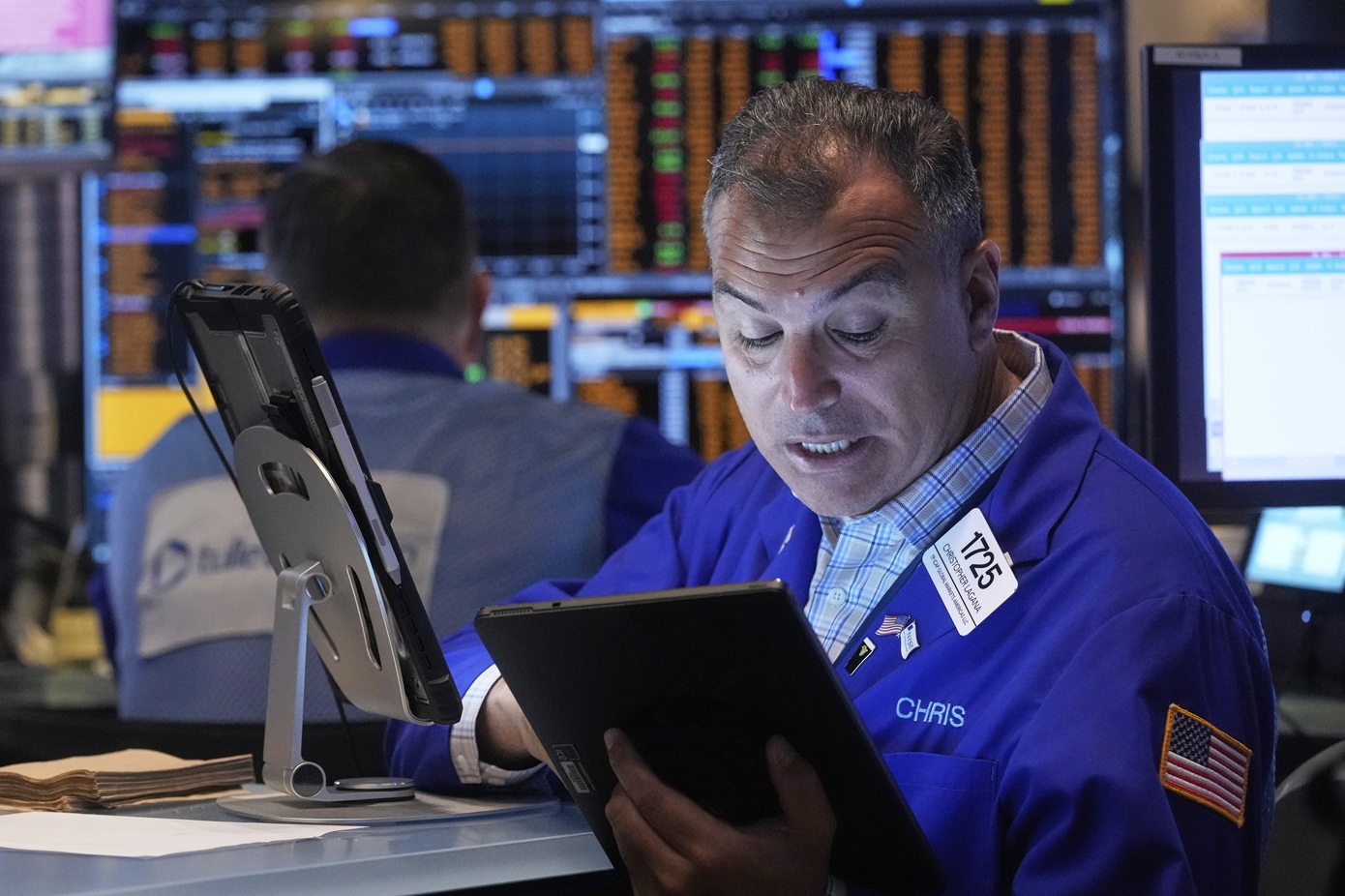 Κατρακύλα στη Wall Street μετά το ράλι – Οι επενδυτές αναμένουν Fed και αποτελέσματα Nvidia