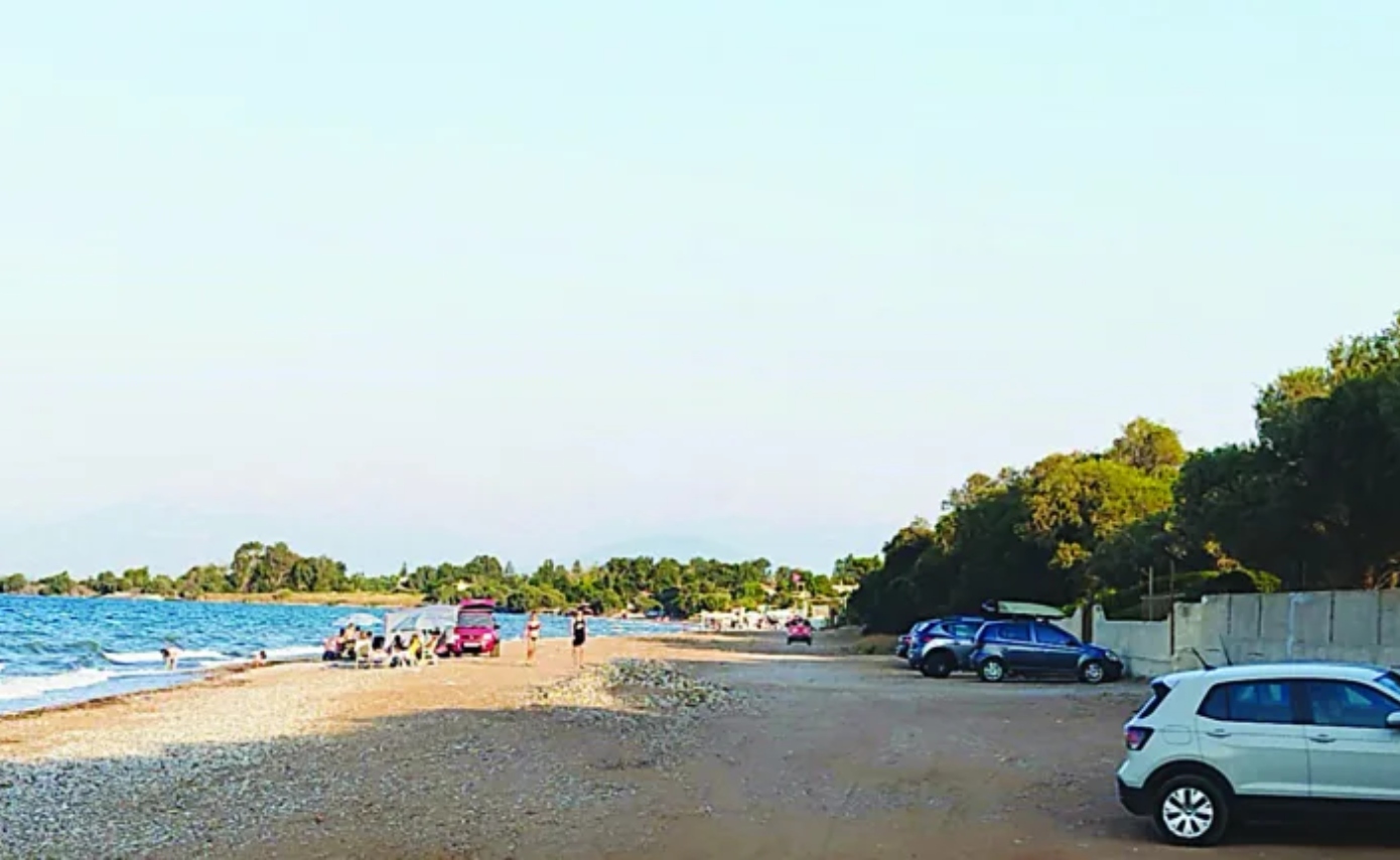 Σοκ στην Αχαΐα: Ανακαλύφθηκε νεκρός στην ακτή της Λακόπετρας – Οι αρχικές εκτιμήσεις