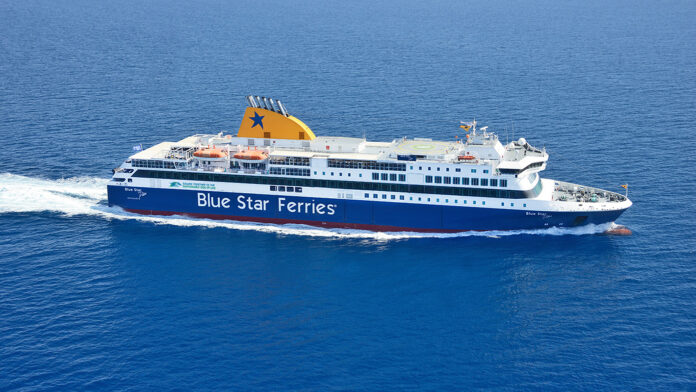 Blue Star Μύκονος: Απαγόρευση αναχώρησης από Πειραιά λόγω προβλήματος στο σύστημα καυσαερίων