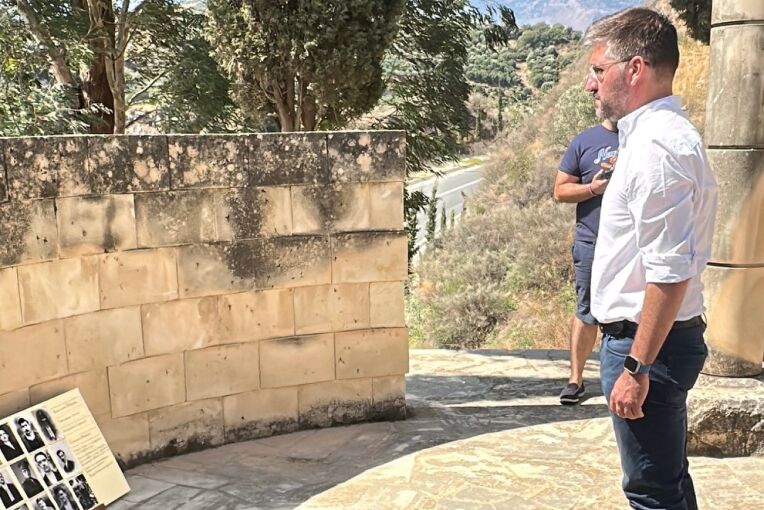 Ο Δήμος Μαλεβιζίου απέτισε φόρο τιμής στους ήρωες των Καλεσών