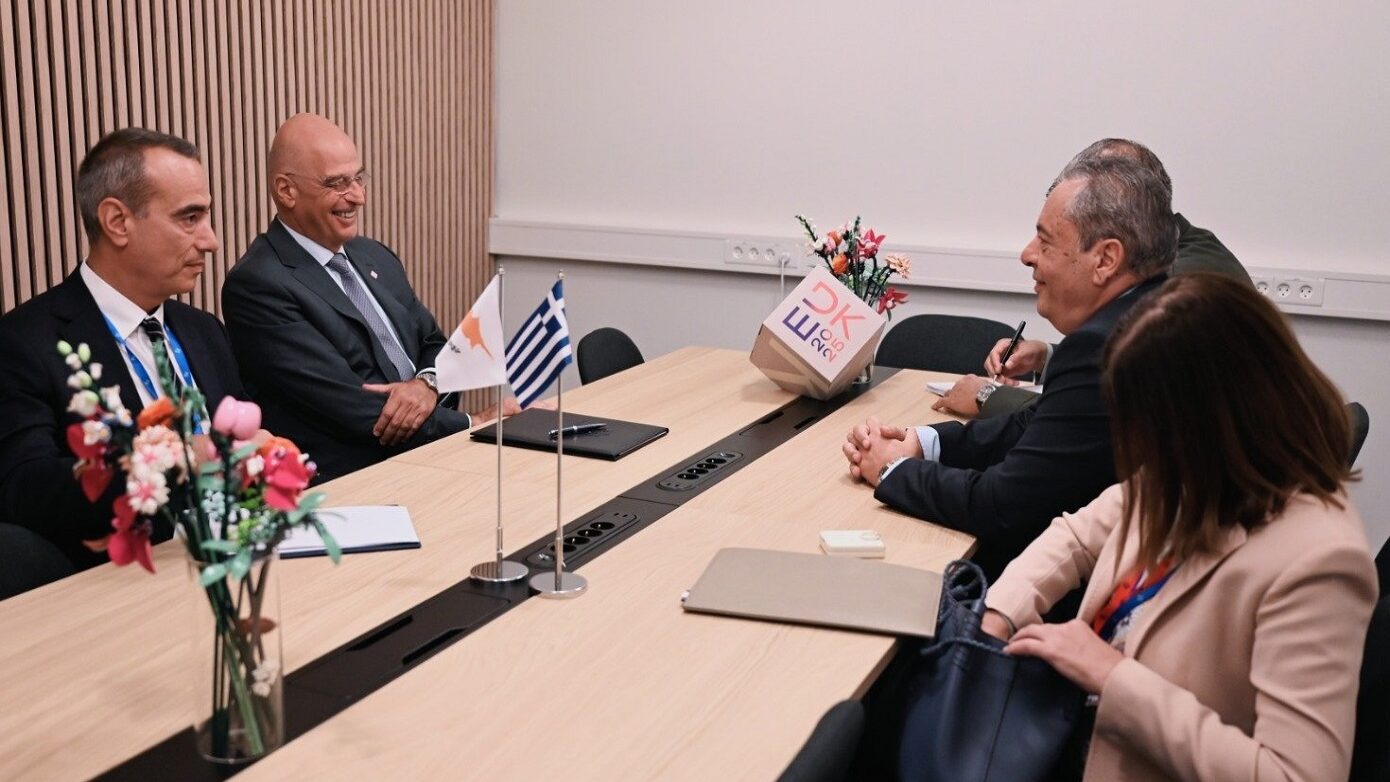 Δένδιας από Κοπεγχάγη: Εξετάσαμε την ενδυνάμωση της αμυντικής συνεργασίας σε πολλούς τομείς