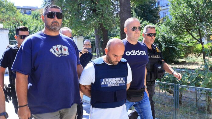 Βόλος: «Την κακοποιούσε συνεχώς για να μην τον αφήσει», αποκαλύπτει η αδερφή της 36χρονης – Με αλεξίσφαιρο ο συζυγοκτόνος, θα απολογηθεί την Τρίτη