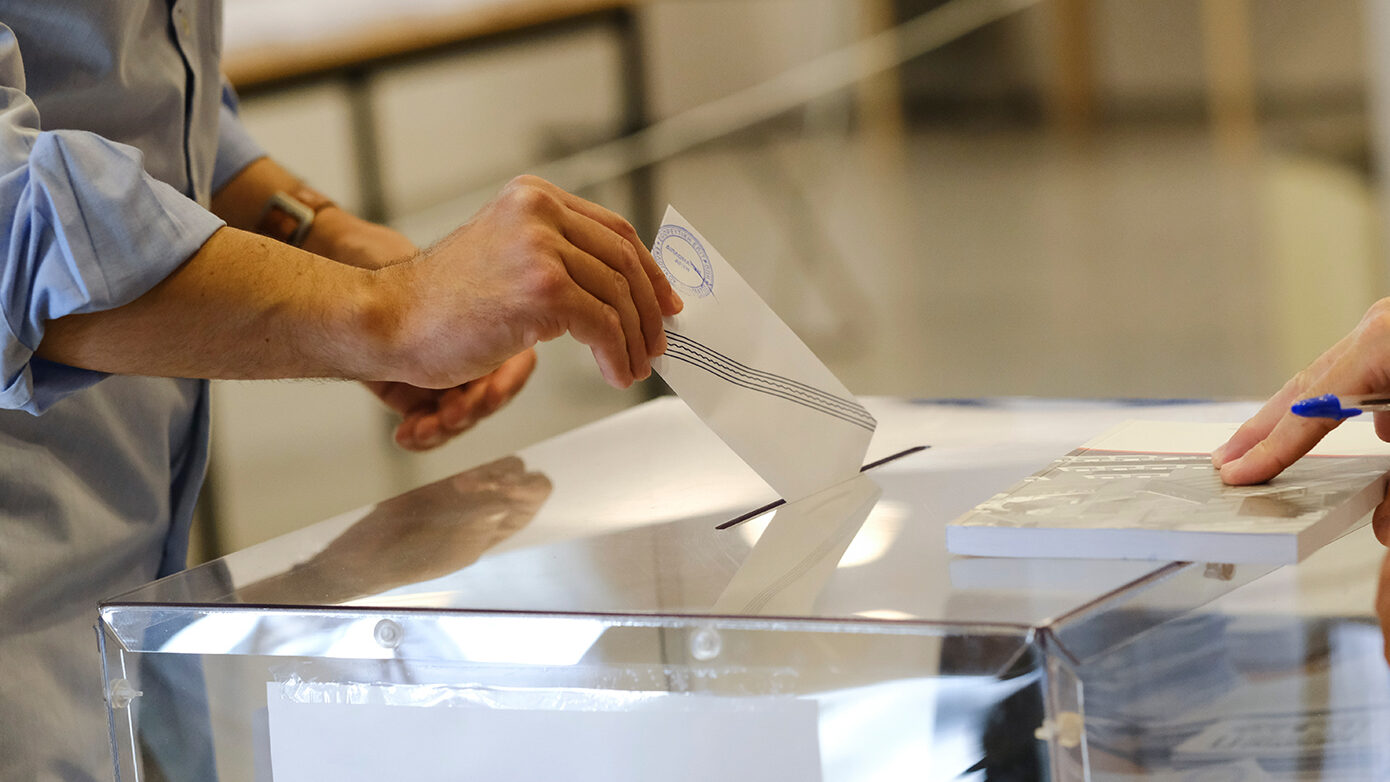 Έρευνα Interview: Προβάδισμα ΝΔ με 25,9% – Σχεδόν το 50% των ψηφοφόρων ΣΥΡΙΖΑ επιθυμεί συνεργασία με Τσίπρα