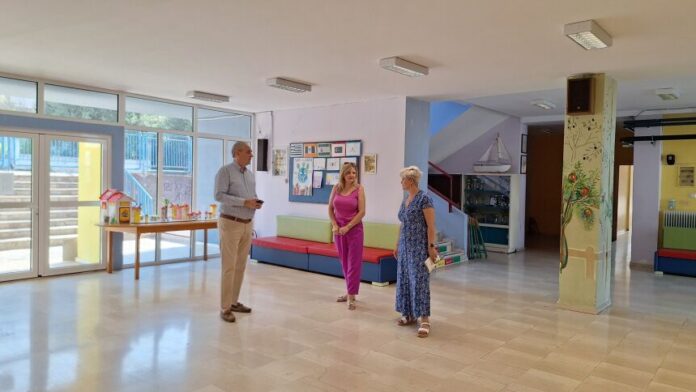 Επίσκεψη Δημάρχου Ελασσόνας στο 3ο Δημοτικό και Νηπιαγωγείο
