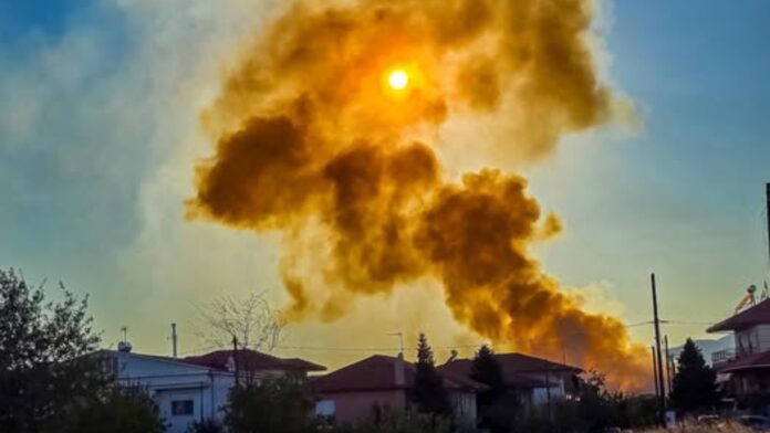 Πυρκαγιά στην περιοχή Ήφαιστος Κομοτηνής – Δύο αεροσκάφη σε δράση, εστάλη 112 για προετοιμασία