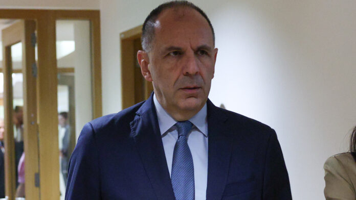 Γεραπετρίτης: «Η ηλεκτρική διασύνδεση Ελλάδας – Κύπρου, που τερματίζει την ενεργειακή απομόνωση της Κύπρου, θα πραγματοποιηθεί»