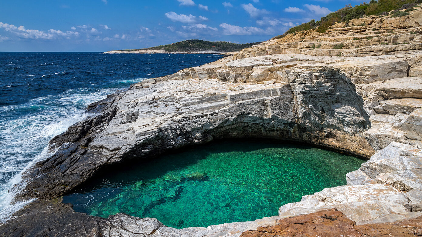 Η Θάσος, εκτός από τις μαγευτικές παραλίες, διαθέτει ένα μουσείο-θησαυρό που «ταξιδεύει» τους επισκέπτες