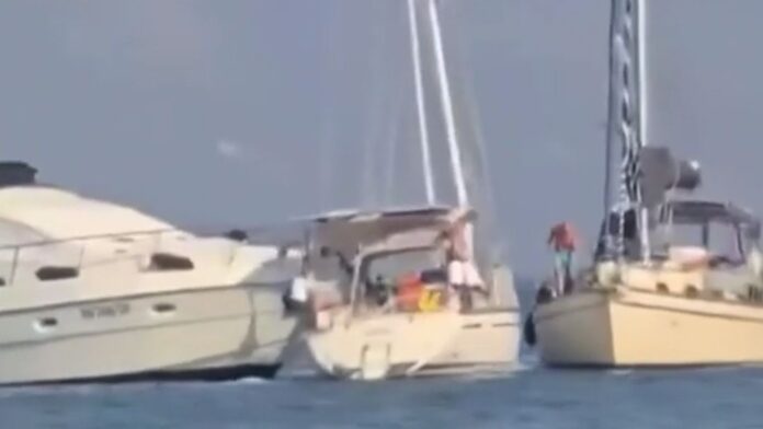 Γιοτ συγκρούεται με δύο ιστιοφόρα στην Κέρκυρα – Δείτε καρέ-καρέ την πρόσκρουση στην Ερείκουσα