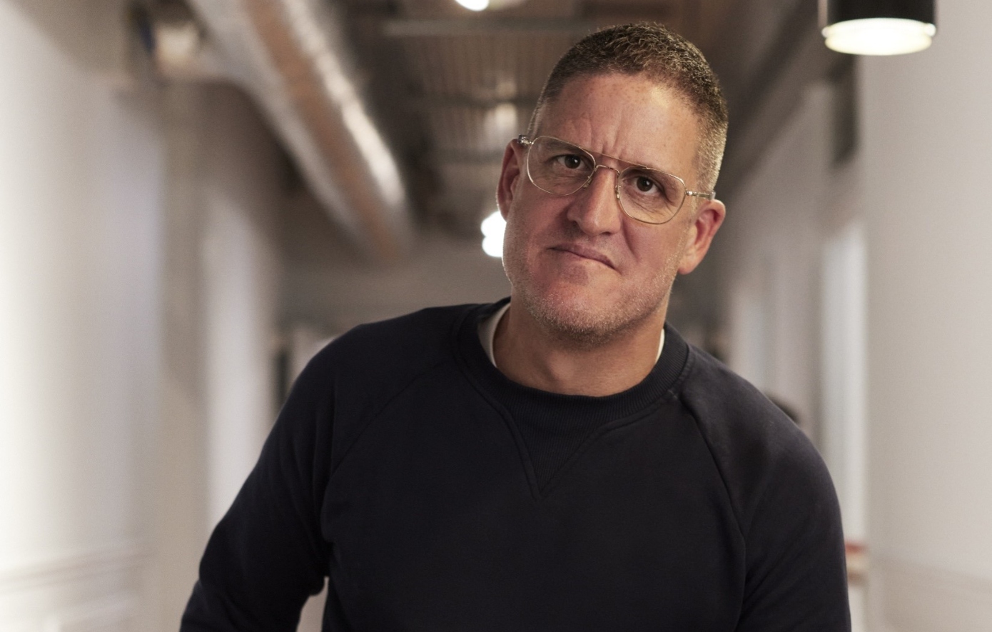 Ο δισεκατομμυριούχος Tom Greenwood υπέστη σοβαρό τραυματισμό σε τροχαίο στη Μύκονο – Το ΕΚΑΒ ανέλαβε τη μεταφορά του μετά την άρνηση της ιδιωτικής ασφάλισης