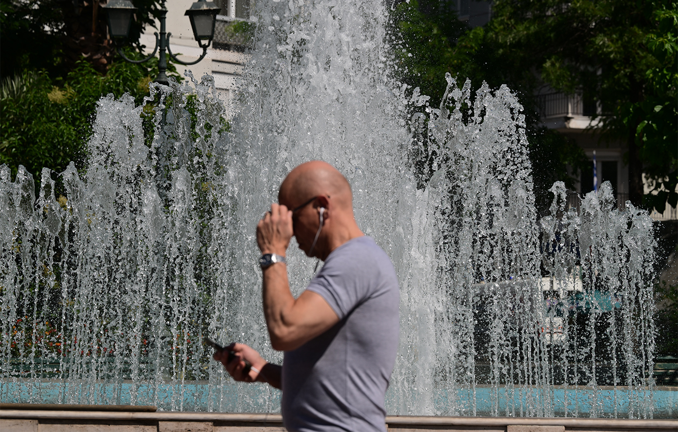 Ο καιρός μεταβάλλεται: Επικείμενο κύμα καύσωνα – Πού θα φτάσουν οι θερμοκρασίες έως 42°C, πότε θα μειωθεί η ζέστη