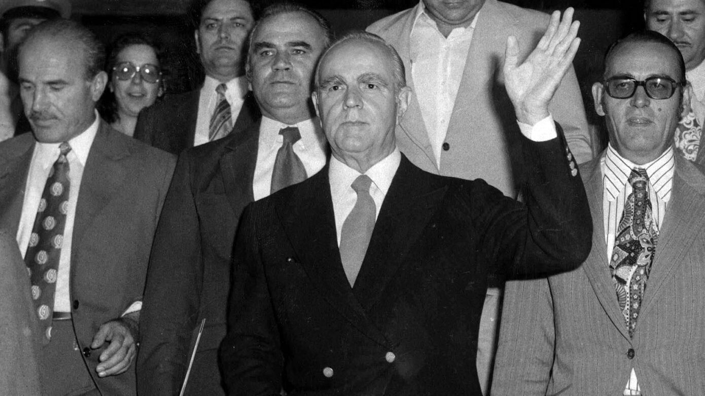 Η Ελλάδα χωρίς Σύνταγμα: Η καθοριστική και άγνωστη Συντακτική Πράξη της 1ης Αυγούστου 1974