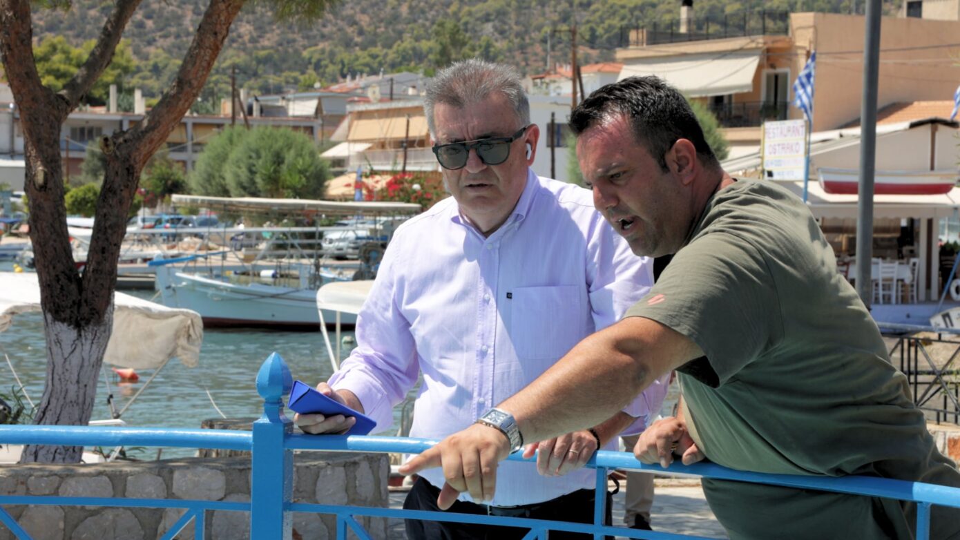 Ο Δήμαρχος Κορινθίων στον Κόρφο – Συλλογή απορριμμάτων 4 φορές την εβδομάδα