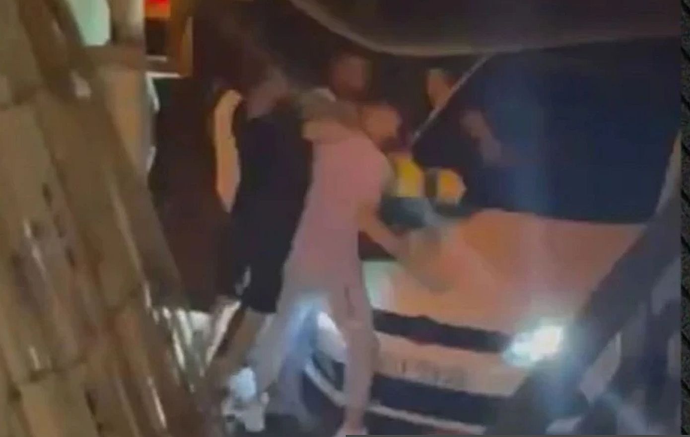 Κυψέλη: Συνελήφθη και το δεύτερο αδελφάκι που είχε επιτεθεί άγρια στον υπάλληλο καθαριότητας του Δήμου Αθηναίων