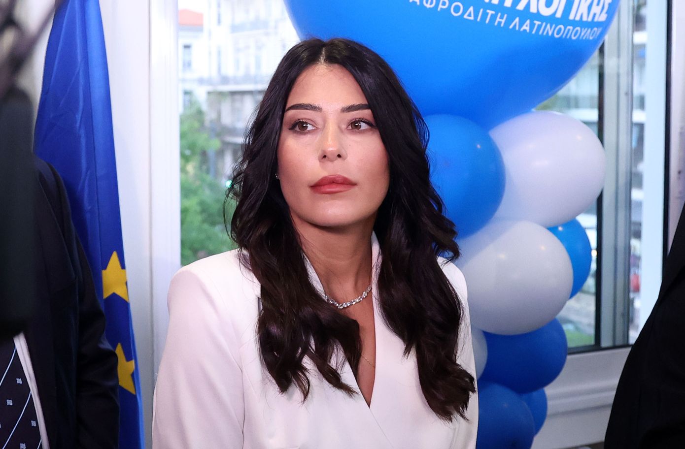 Ινδός οδηγός συγκρούστηκε με την Αφροδίτη Λατινοπούλου και διέφυγε – Λεπτομέρειες του τροχαίου