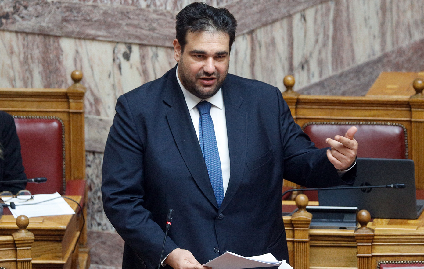 Στη Βουλή το νομοσχέδιο Λιβάνιου με τροποποιήσεις στο πειθαρχικό δίκαιο, το Κτηματολόγιο και τον ΟΠΕΚΕΠΕ