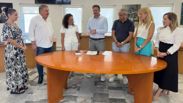 Επίσημη ανάληψη καθηκόντων νέας μόνιμης υπαλλήλου στον Δήμο Μαλεβιζίου