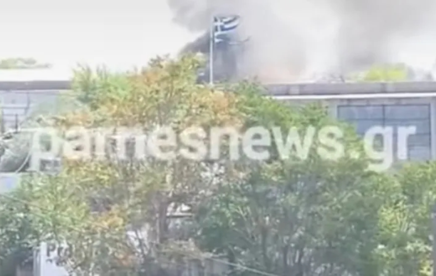 Φωτιά σε αποθήκη κατοικίας στο Μενίδι