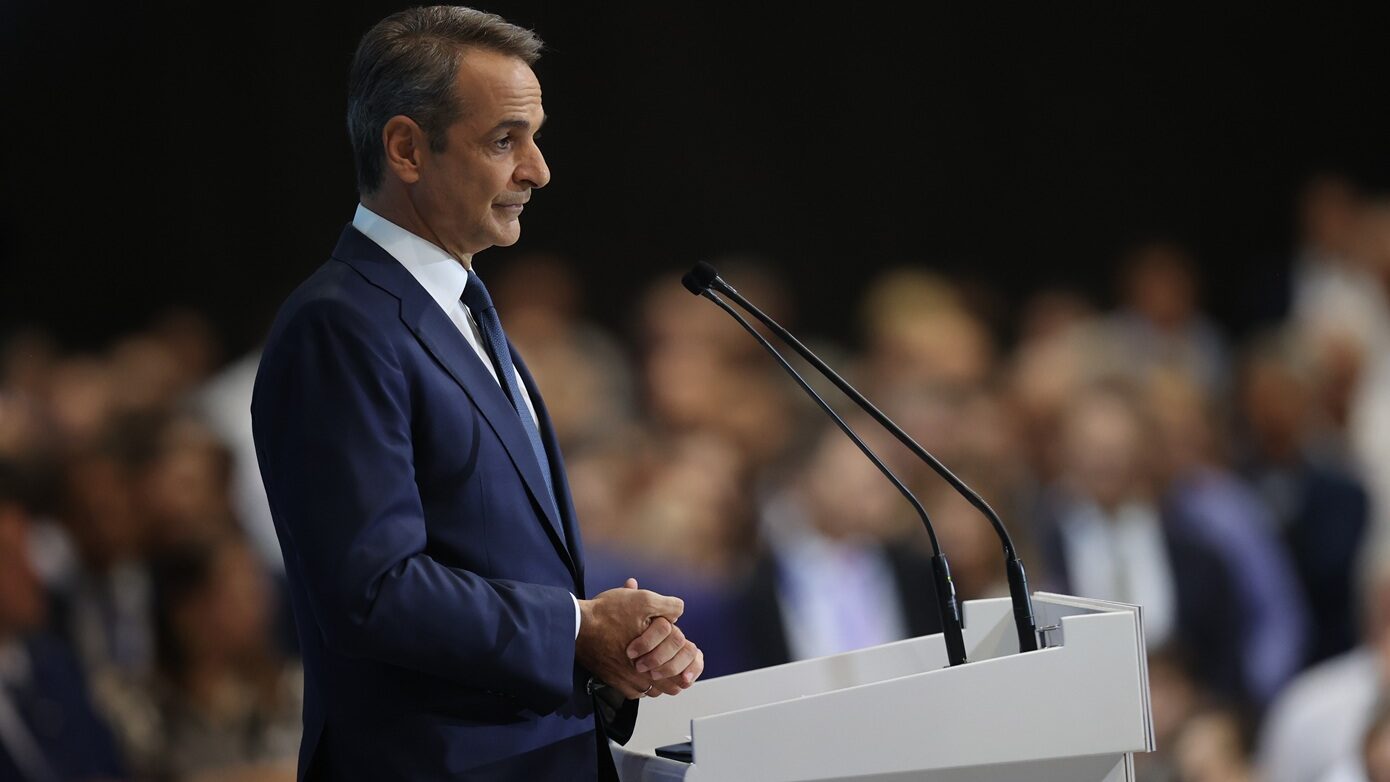 Ολοκληρώνεται αυτή την εβδομάδα το κυβερνητικό πακέτο παροχών για τη ΔΕΘ με στόχο την ανακούφιση της μεσαίας τάξης
