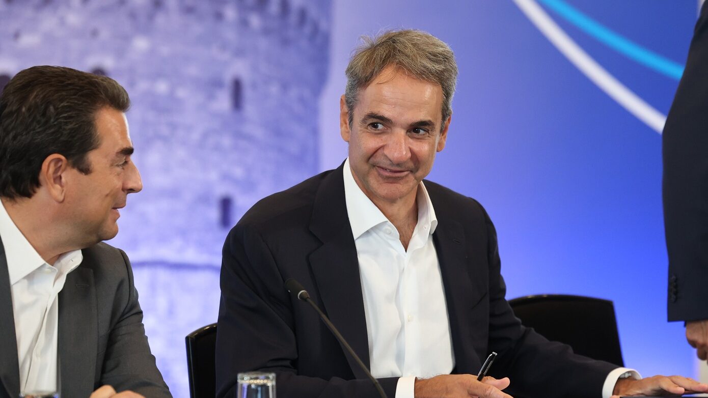 Ο Μητσοτάκης στη Θεσσαλονίκη – Επαφές με βουλευτές πριν την 89η ΔΕΘ