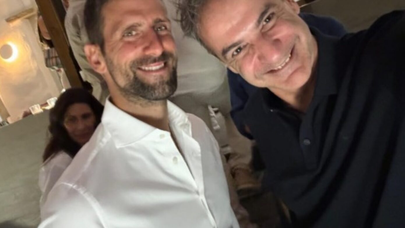 Ο Κυριάκος Μητσοτάκης συνάντησε τον Νόβακ Τζόκοβιτς στην Τήνο