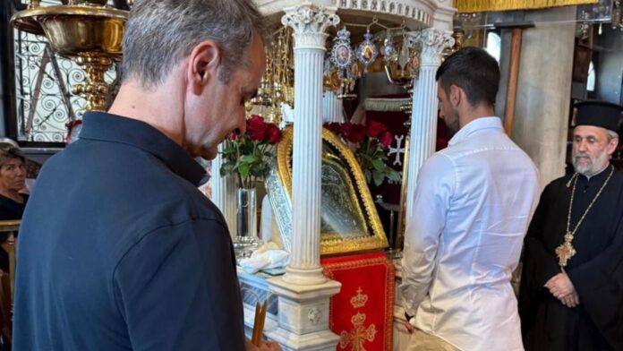 “Στην Παναγία της Τήνου ο Κυριάκος Μητσοτάκης μαζί με τον Νόβακ Τζόκοβιτς”