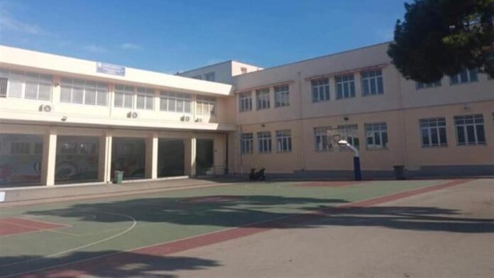 Ο Δήμος Κηφισιάς προκηρύσσει 46 θέσεις εργασίας για την καθαριότητα σχολείων