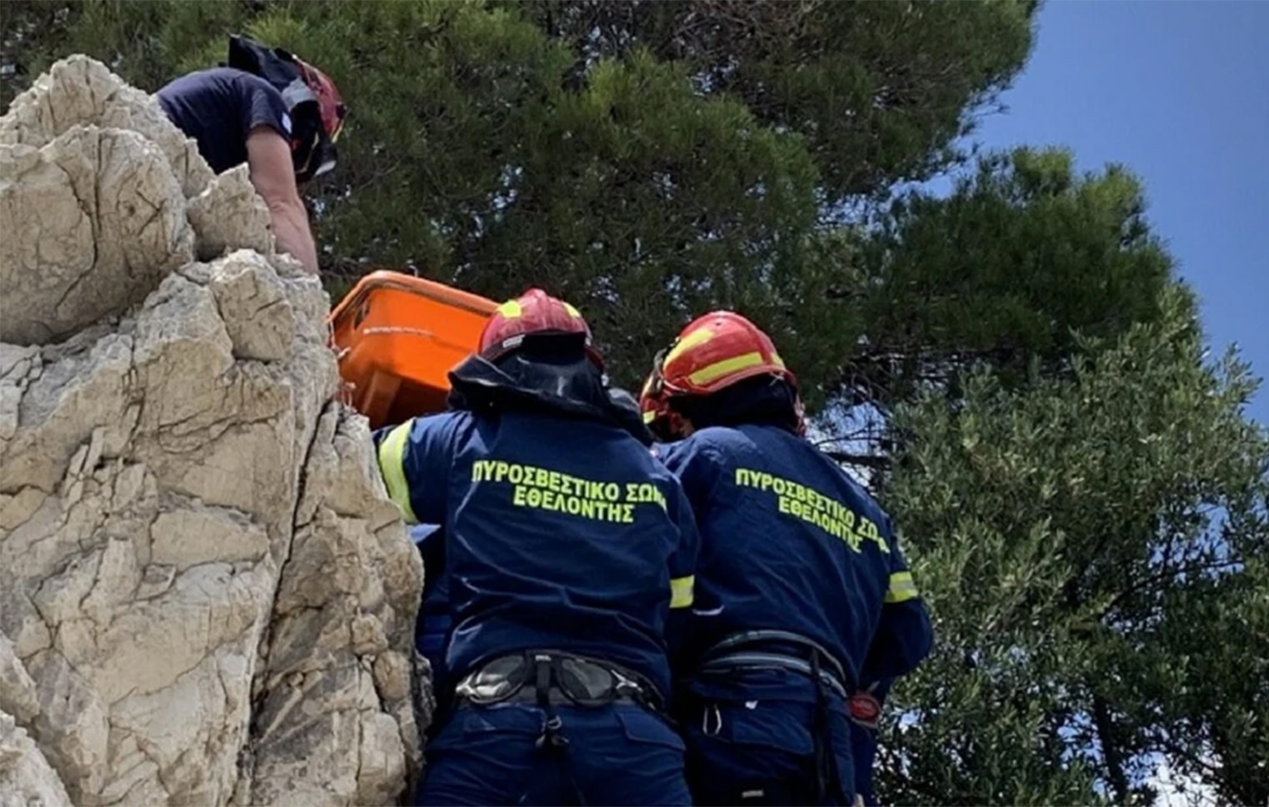 Διάσωση της Πυροσβεστικής για τραυματισμένη ορειβάτισσα στον Όλυμπο