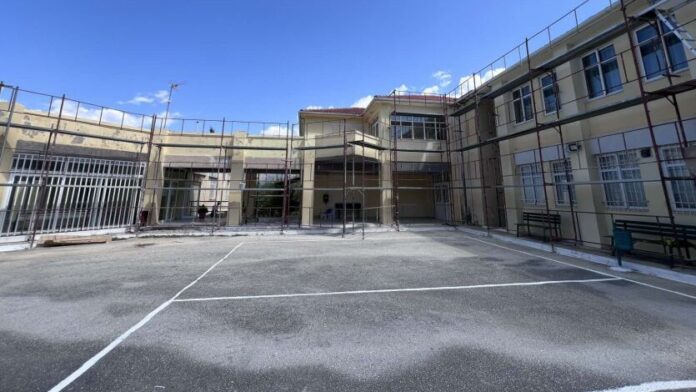 Εργασίες ανακαίνισης και συντήρησης σε όλα τα σχολεία του Δήμου Πάργας