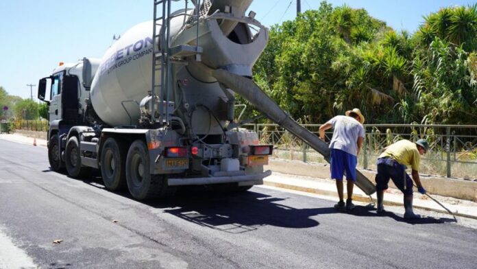 Τελειώνουν οι ασφαλτοστρώσεις στα Μποζαϊτικα του Δήμου Πατρέων