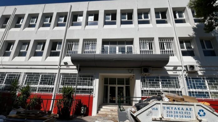 Σε πλήρη πρόοδο οι ανακαινίσεις στο 1ο Γυμνάσιο Πεύκης