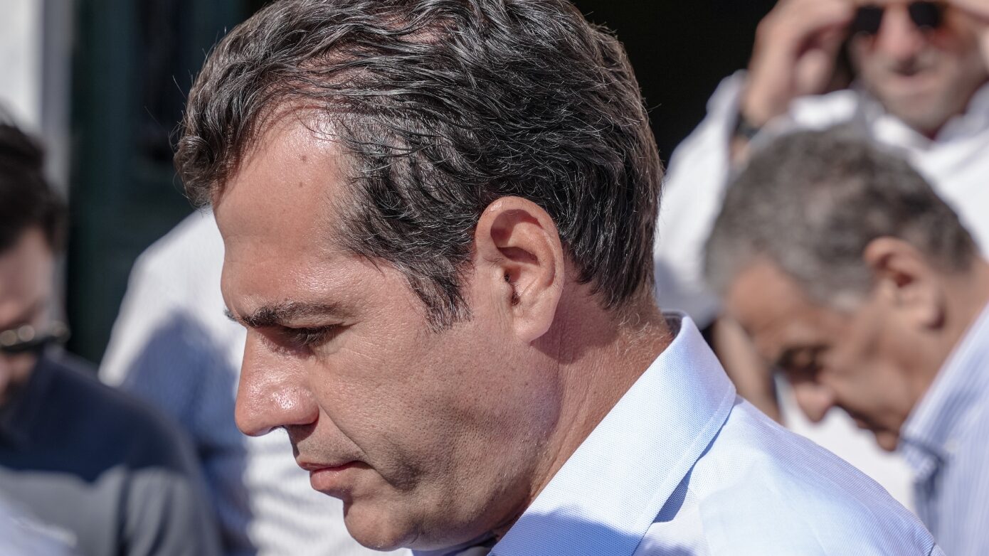 Ο Θ. Πλεύρης, υπουργός Μετανάστευσης και Ασύλου, επισκέφθηκε την ανακαίνιση του θεάτρου Αναγνωστηρίου Αγιάσου