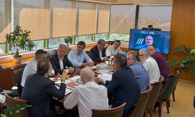 Περιφέρεια Πελοποννήσου: Συνάντηση στο Υπ.Π.ΕΝ. για αναγέννηση του ελατοδάσους στη Φενεό-Καστανιά Κορινθίας
