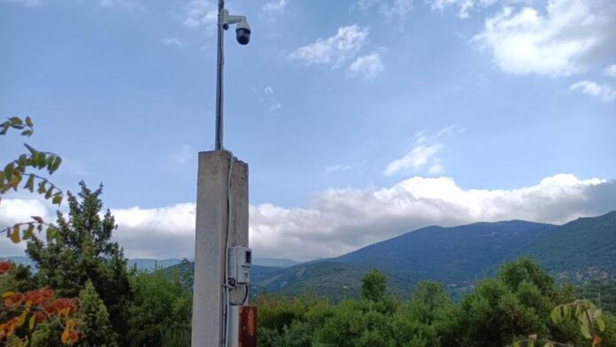 Ο Δήμος Ρήγα Φεραίου θωρακίζεται από τις φωτιές – Καινοτόμο σύστημα ανίχνευσης πυρκαγιών