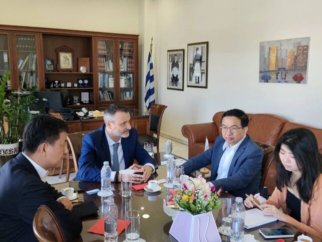 Επίσκεψη του Πρέσβη της Κίνας στο Δημαρχείο Σαλαμίνας