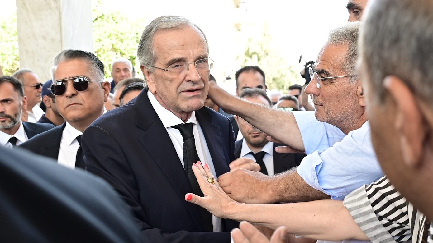 «Ευγνωμοσύνη για τη στήριξη»: Η ανακοίνωση της οικογένειας Σαμαρά για τα μηνύματα μετά τον θάνατο της Λένας