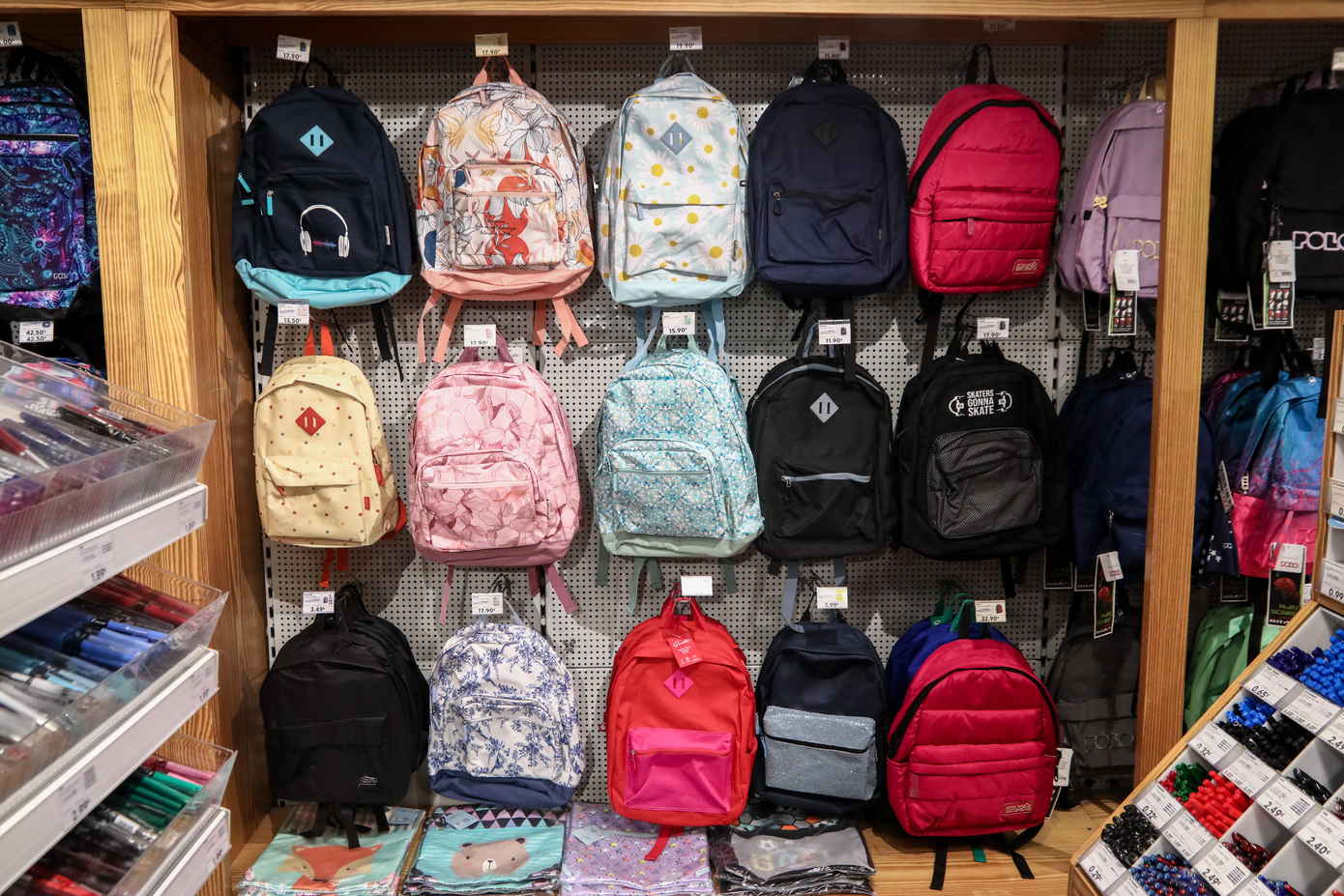 Καμία αύξηση τιμών φέτος στα σχολικά είδη, δηλώνει ο γγ Εμπορίου, Σ. Αναγνωστόπουλος