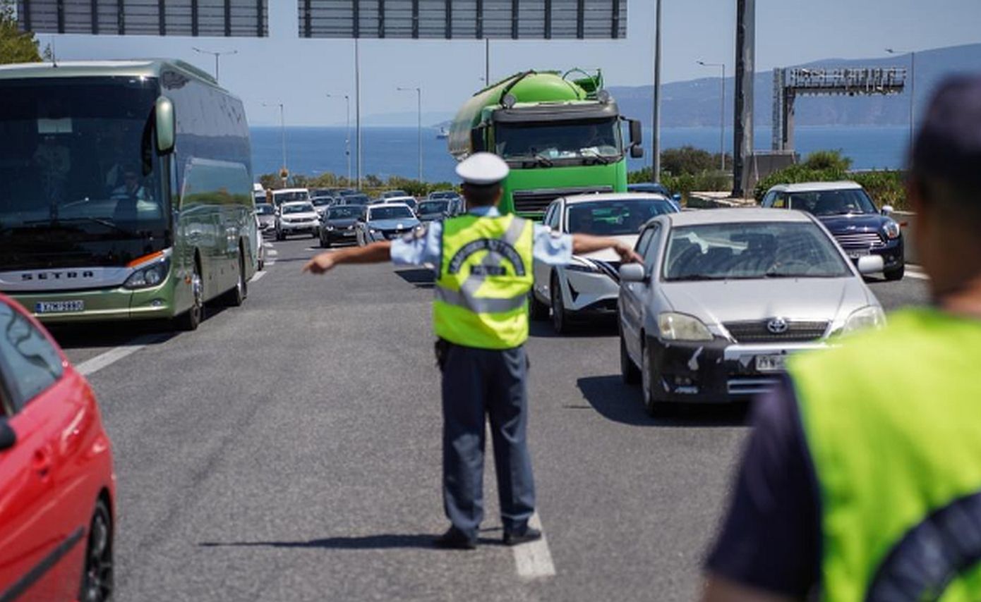 Ενισχυμένα μέτρα οδικής ασφάλειας πανελλαδικά για το εορταστικό τριήμερο του Δεκαπενταύγουστου