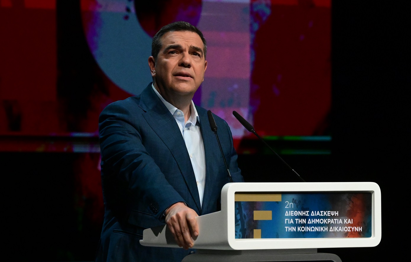 Πώς προετοιμάζεται η κυβέρνηση για την πιθανή επιστροφή του Αλέξη Τσίπρα με νέο κόμμα